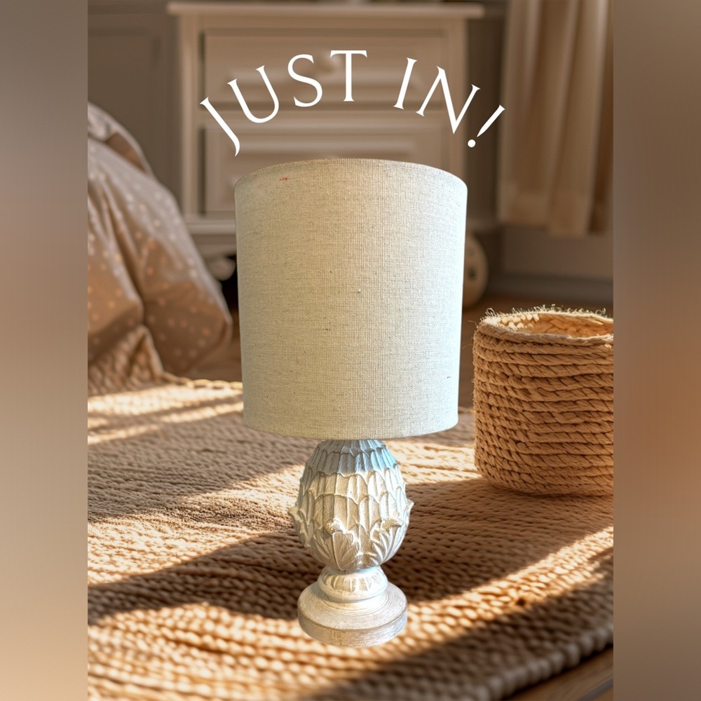 Cream Decor Accents with Textured Elegance